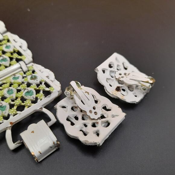 Vintage White Green Enamel Jewelry: Bracelet Clip Earrings, Mid-Century Jewelry - Picture 9 of 10